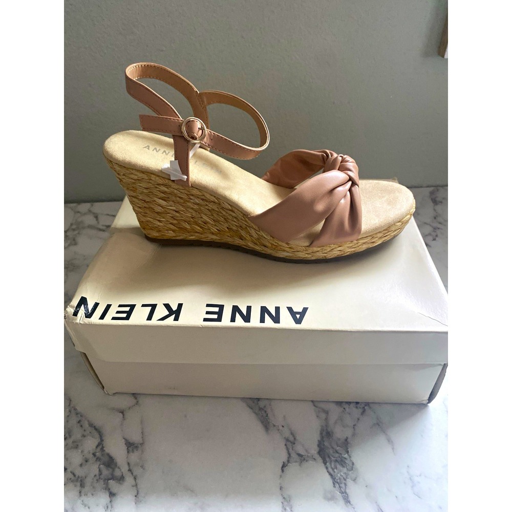 Anne Klein Women's Nude Leather Wedge Sandals Buckle Knot Accent 9.5M
